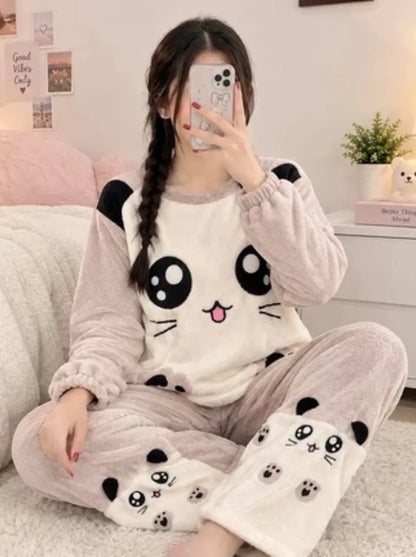 Kitty Face Fleece Pajama Set for Women – Winter Night Suit