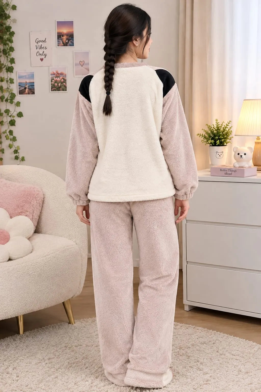 Kitty Face Fleece Pajama Set for Women – Winter Night Suit